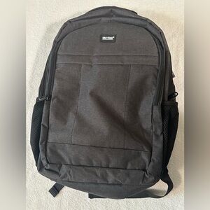 TANTOMI Laptop Backpack for Durable Travel Laptop with USB Charging Port, Grey